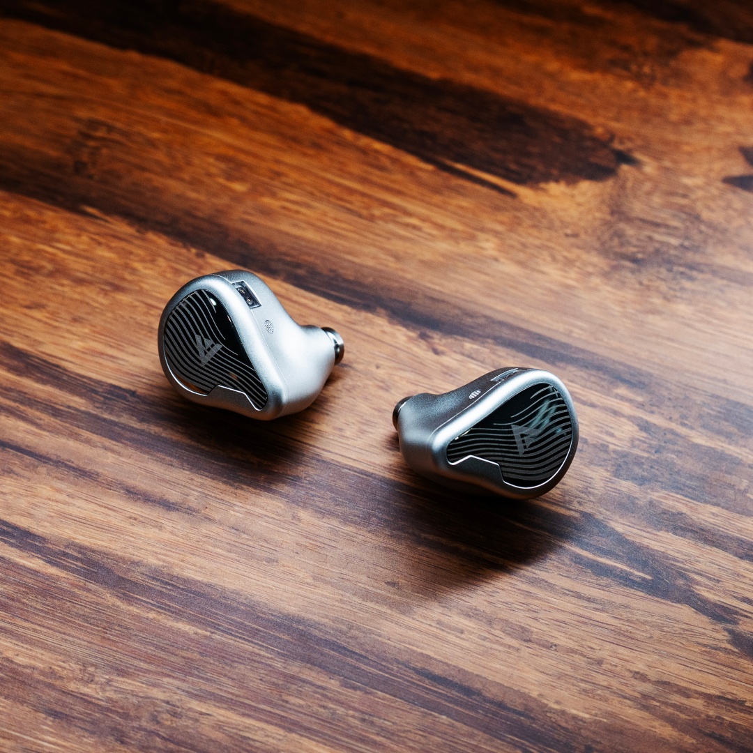 Linsoul Avant 2DD + 3BA + 1MEM - Planar Magnetic Iem Earphones のレビューと価格